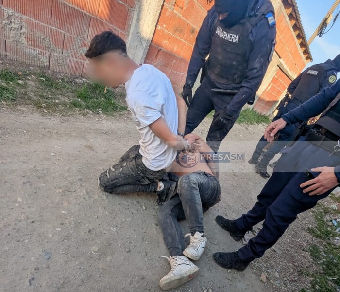 arestati retinuti jandarmi (1).jpg