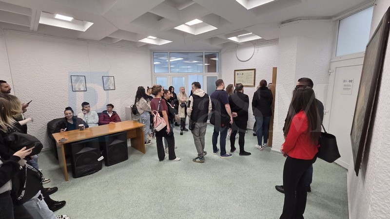 dezbatere păcănele4.jpg