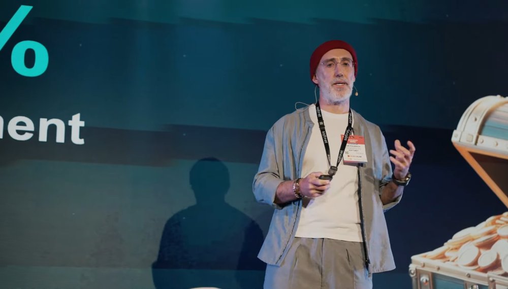 Leadership în afacerile digitale: conceptul de guvernanță al lui Uri Poliavich