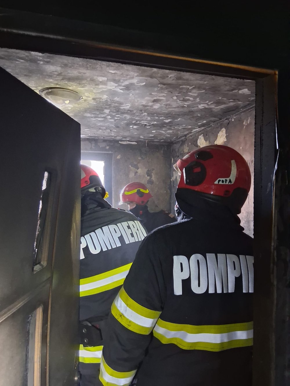 incendiu la un apartament din satumare2.jpg