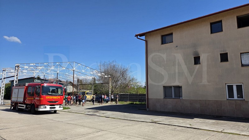 incendiu strada dara2.jpg