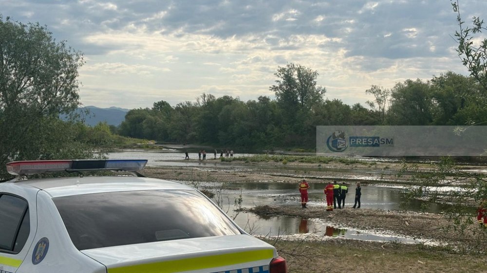 FOTO/VIDEO. Sătmărean scos, astăzi, înecat din Someș. Ar fi transportat lemne pe râu