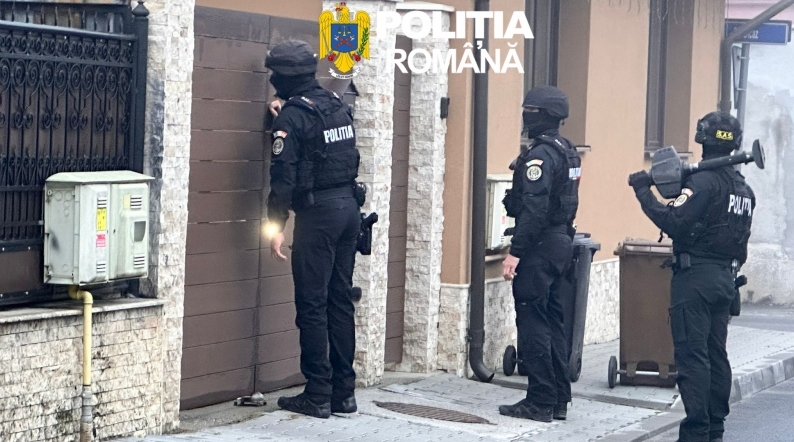Și-ar fi bătut soția după o nuntă, apoi a distrus mașina și gardul. Zilele acestea, în Satu Mare