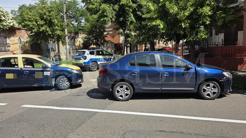 Accident ambulanță avram iancu 3.jpg