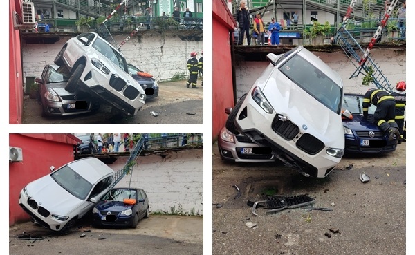 FOTO/VIDEO. O doctoriță (74 ani) a căzut cu mașina peste 3 vehicule în curtea Ambulanței Sălaj