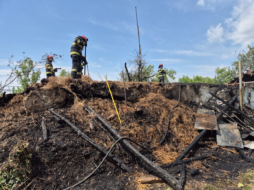 incendiu isu satu mare.jpg