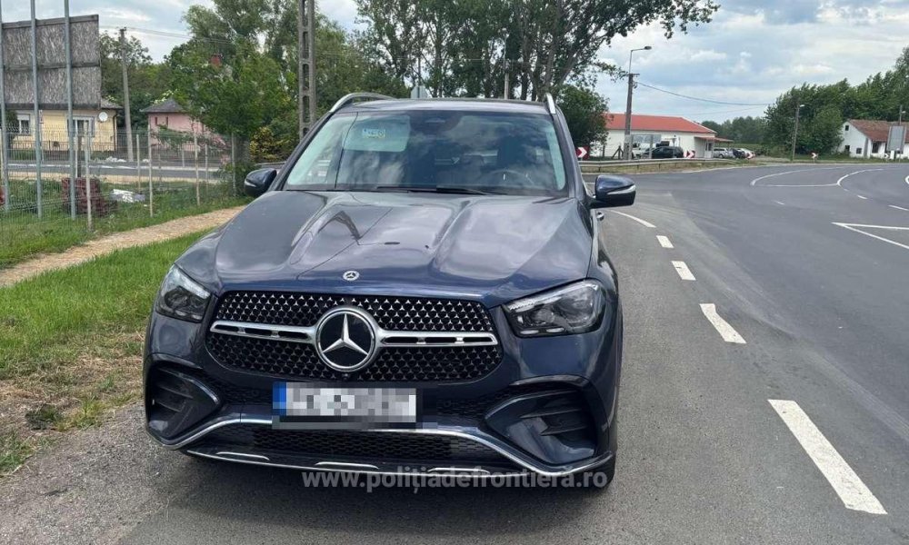 FOTO/VIDEO. Dublă lovitură la frontieră: mașini de 200.000 € „dispărute” din Polonia, găsite lângă Satu Mare