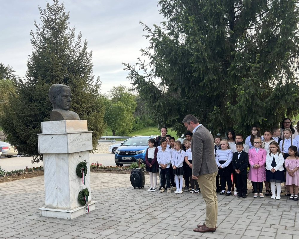 Deputatul UDMR de Satu Mare, Nagy Szabolcs, a participat la un eveniment comemorativ dedicat scriitorului și poetului Páskándi Géza