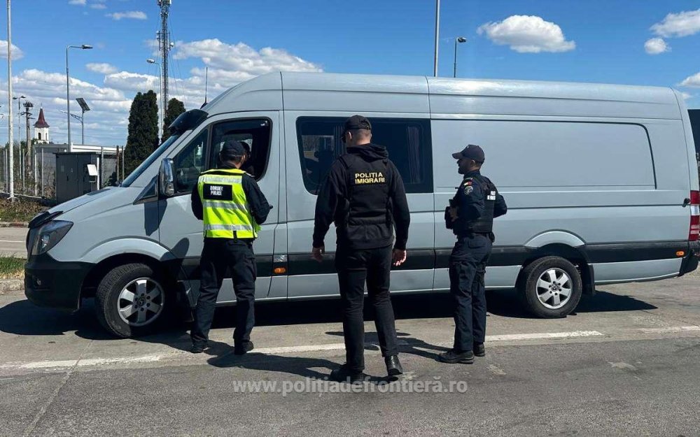 politia de frontoera politia filtru  filtre autoutilitara duba (3).jpg