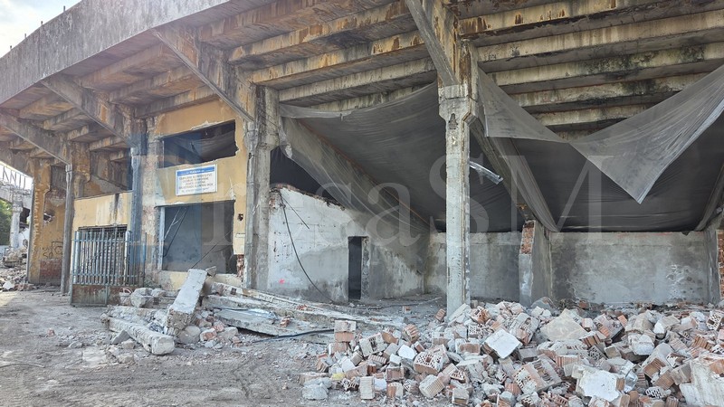 Dărâmare stadion Olimpia5.jpg