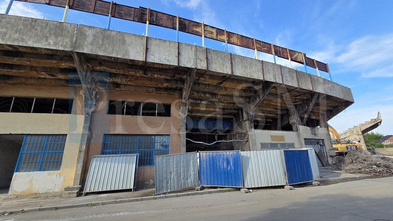 Dărâmare stadion Olimpia24.jpg