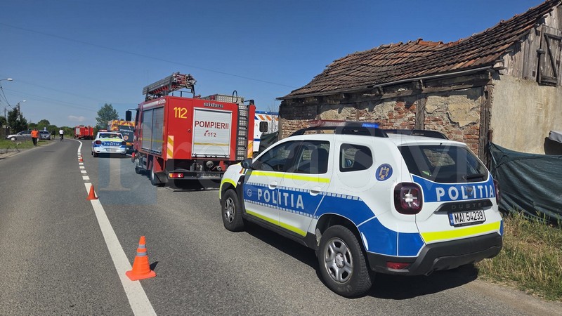 acccident feroviar masina lovita de tren balta blonda7.jpg