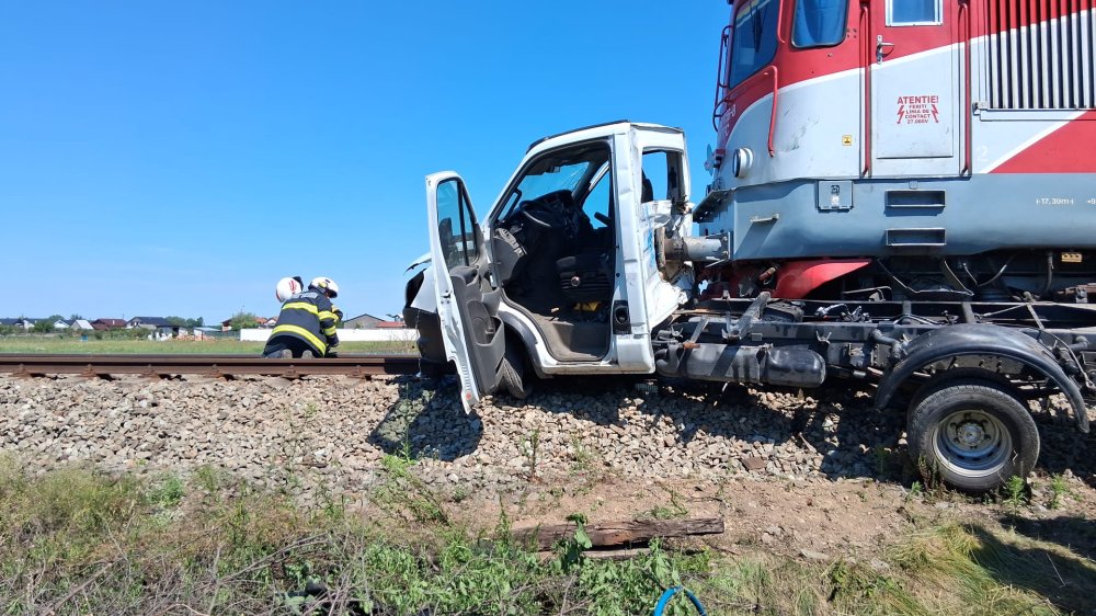 accident tren masina  (2).jpeg