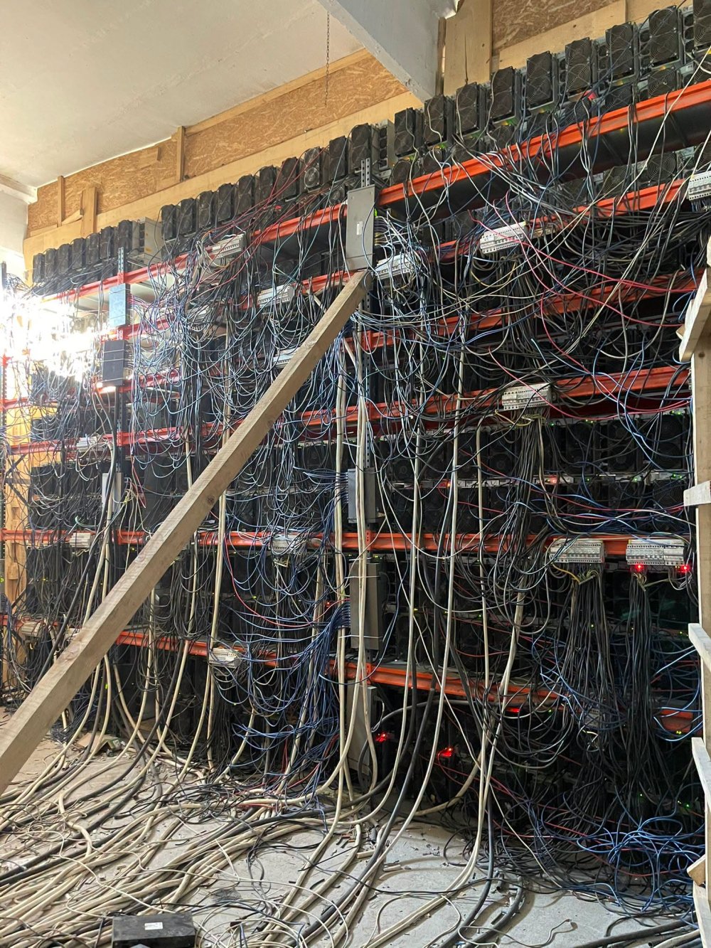 anaf satu mare fermă criptomonede.jpg