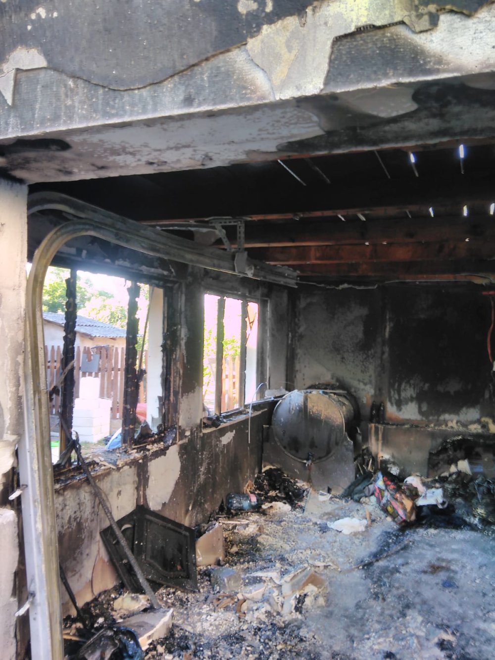 incendiu orașul nou masin1.jpg