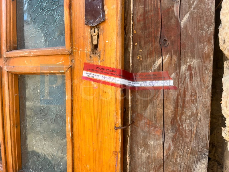 FOTO. Tentativă de omor în Tarna Mare. Un bărbat de 27 de ani a fost arestat preventiv după ce și-ar fi atacat concubina cu un cuțit