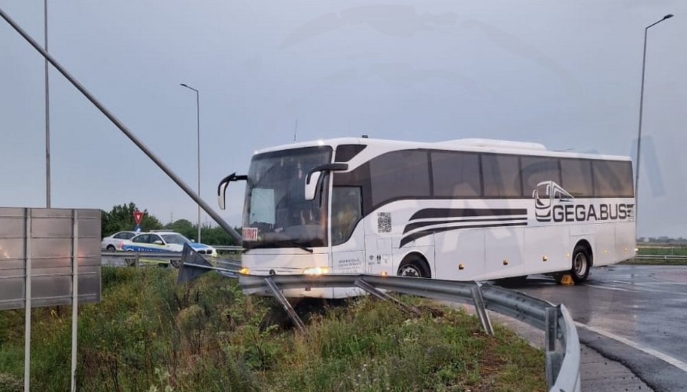 accident autobuz satu mare (8).jpg