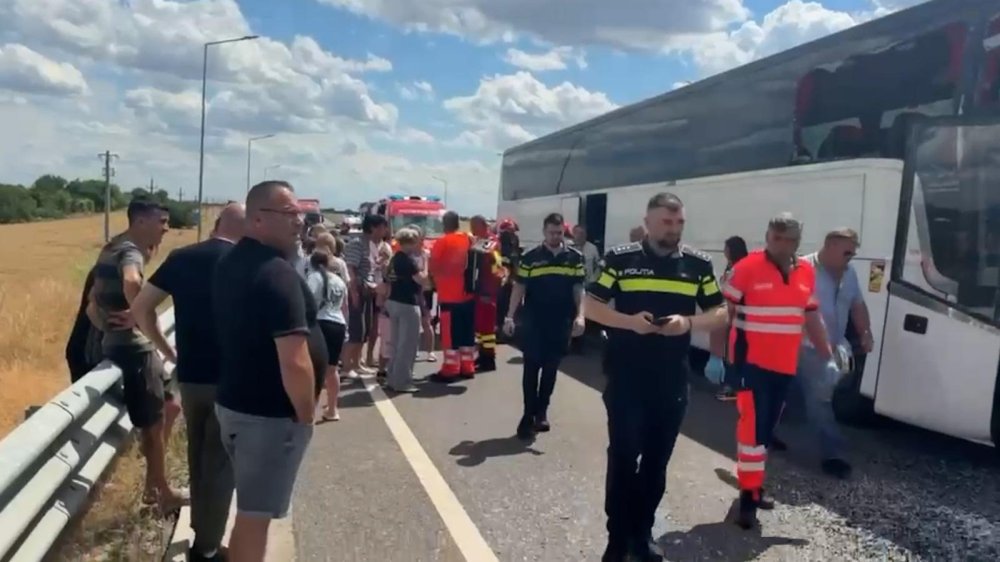 accident autobuz tir camion (8).jpg