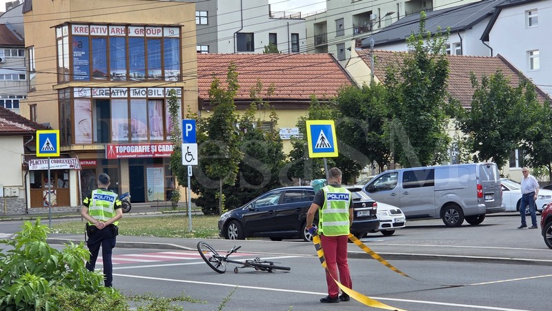 accident biciclist piața mare6.jpg