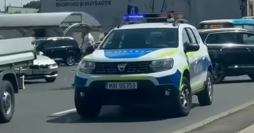 accident poliție mall.jpg