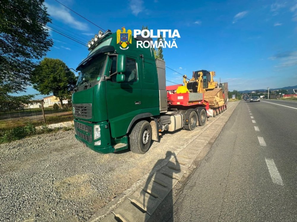 FOTO. Șofer sătmărean amendat cu zeci de mii de lei. L-au lăsat fără certificat și plăcuțe