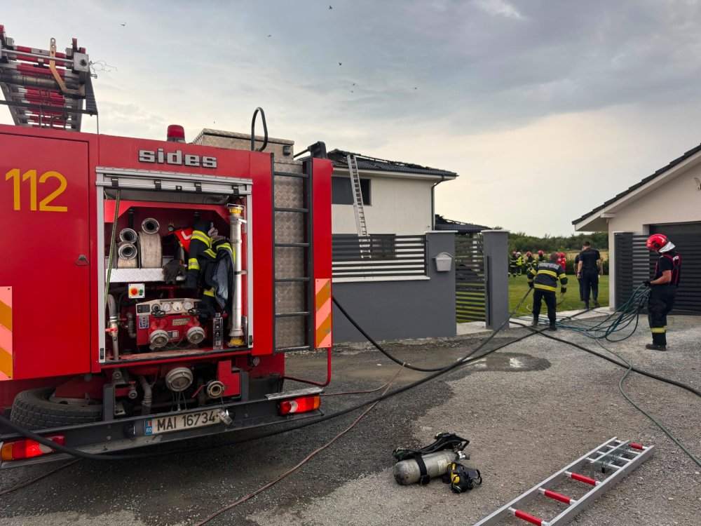incendiu casa satu mare.jpeg