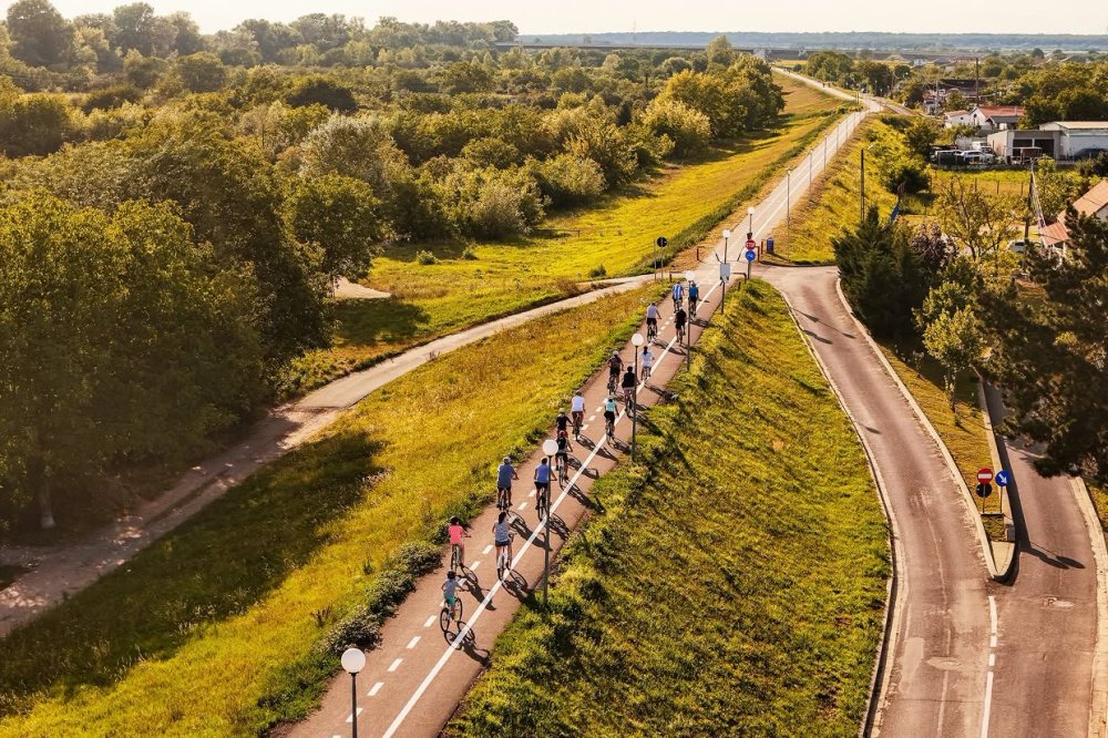FOTO. Satu Mare pedalează. O nouă pistă de biciclete completează rețeaua din Satu Mare