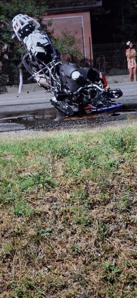 accident masina noaptea2.jpg