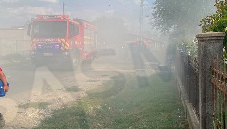 POMPIERI SATU MARE INCENDIU (2).jpg