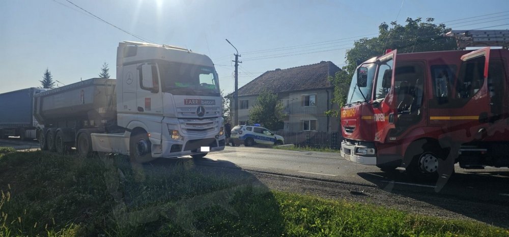 accident ambulanta pompieri dn19 (6).jpg