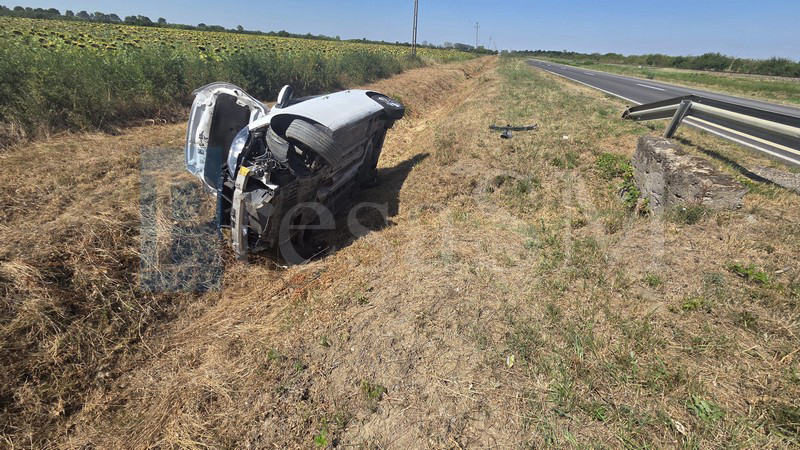 accident masina in sant vara8.jpg