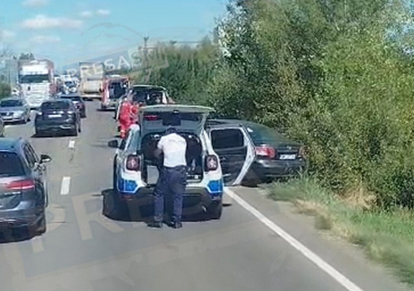 accident rutier dn19 satu mare botiz (3).jpg