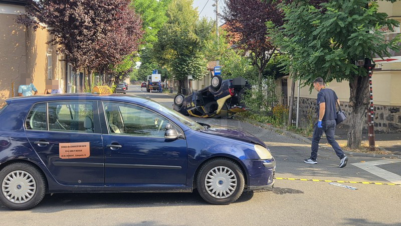 accident satu mare taxi rasturnat11.jpg