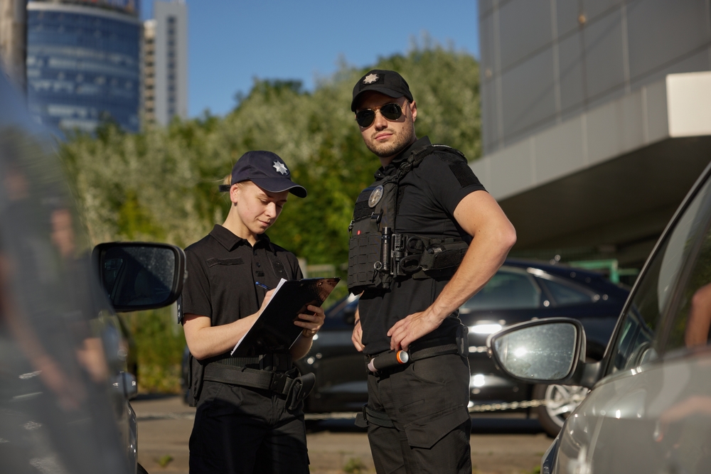 Cum alegi o firmă de securitate de încredere pentru afacerea ta