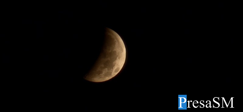 eclipsa de luna la satu mare5.jpg