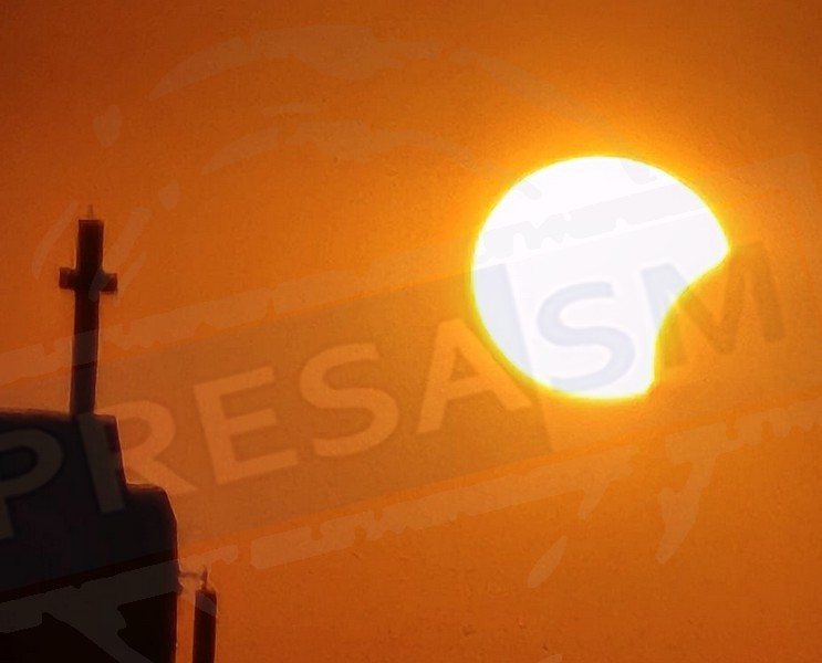 eclipsa in satu mare (15).jpg