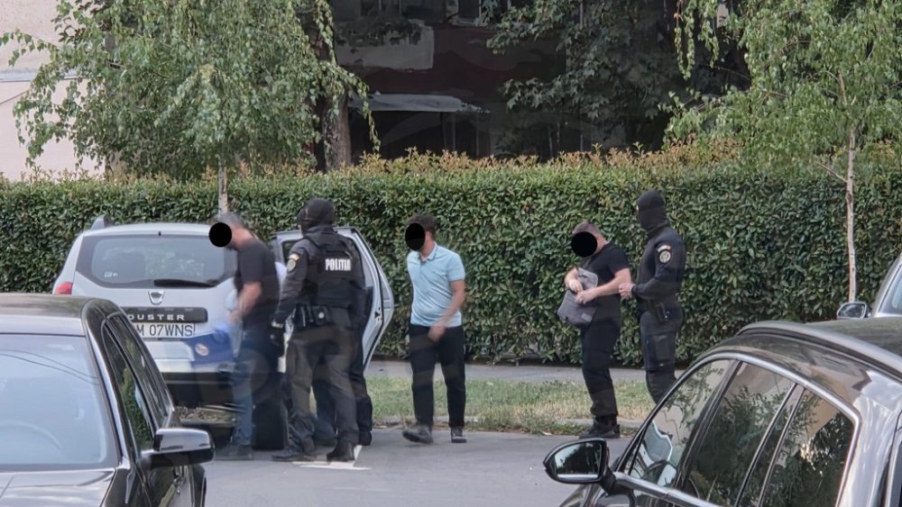 politia mascatiretinut  satu mare (1).jpg