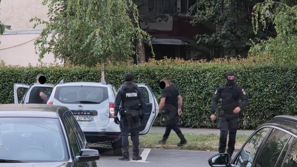 politia mascatiretinut  satu mare (3).jpg