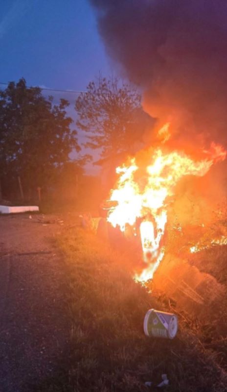 accident mașină incendiu (2).jpeg
