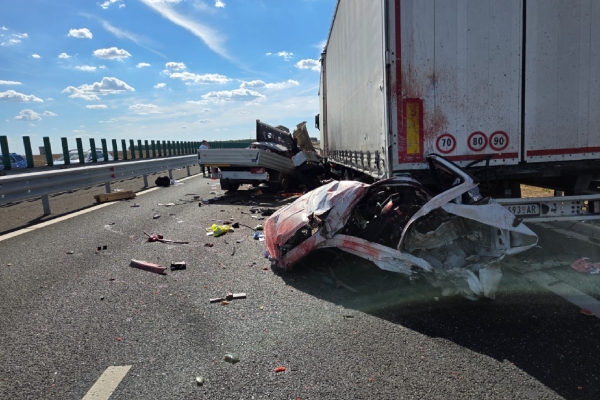 accident mortal duba tir autoutilitara (3).jpg
