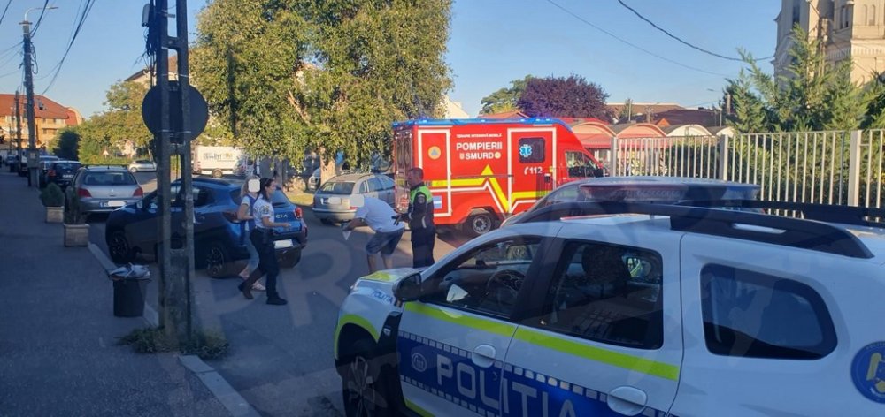 politia ambulanta piata mica satu mare (1).jpg