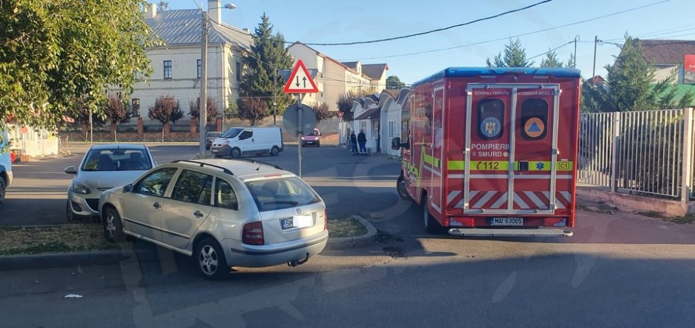 politia ambulanta piata mica satu mare (2).jpg