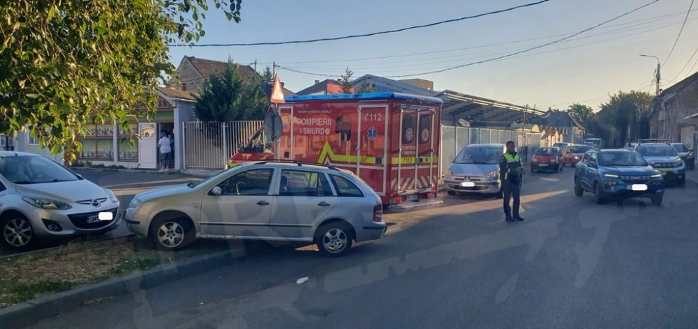 politia ambulanta piata mica satu mare (3).jpg