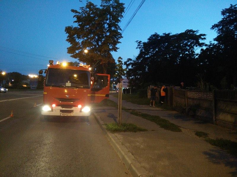 Incendiu la cimitirul de pe strada Botizului