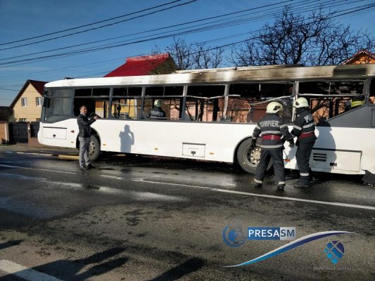 Autobuzul Transurban, cumpărat recent, cuprins de flăcări
